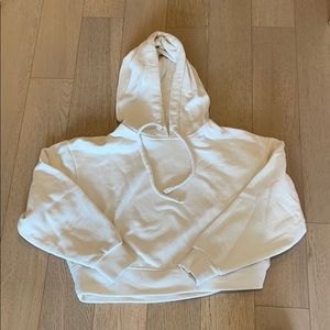 WESLEY Cropped cream hoodie